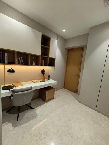 Room in 2 BHK Apartment at Sanpada – for Sale