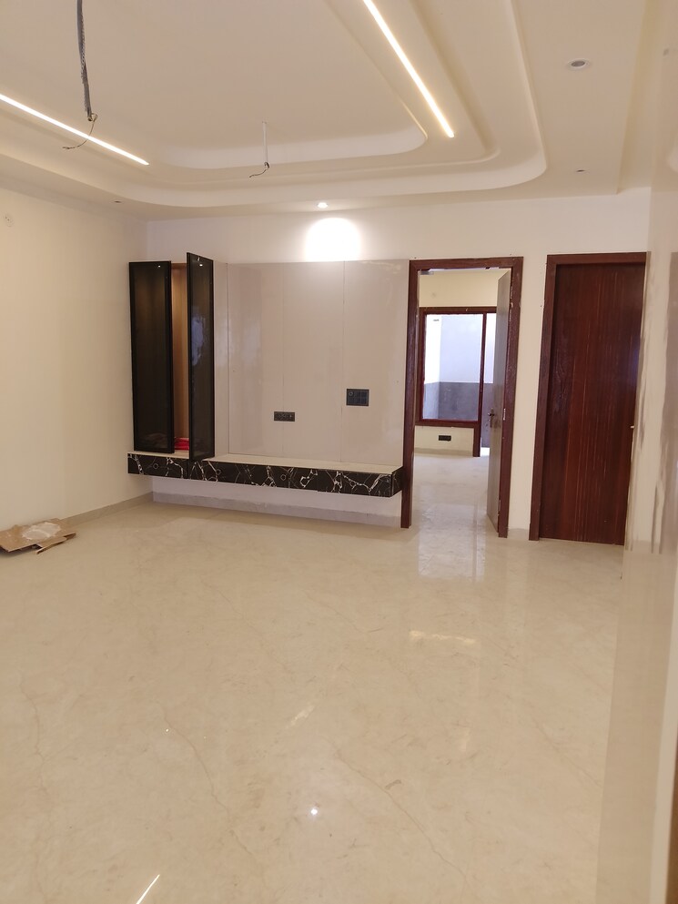 Room, lohgarh 6 Bedroom 1850 Sq.Ft. Independent House In Lohgarh Zirakpur 9520052