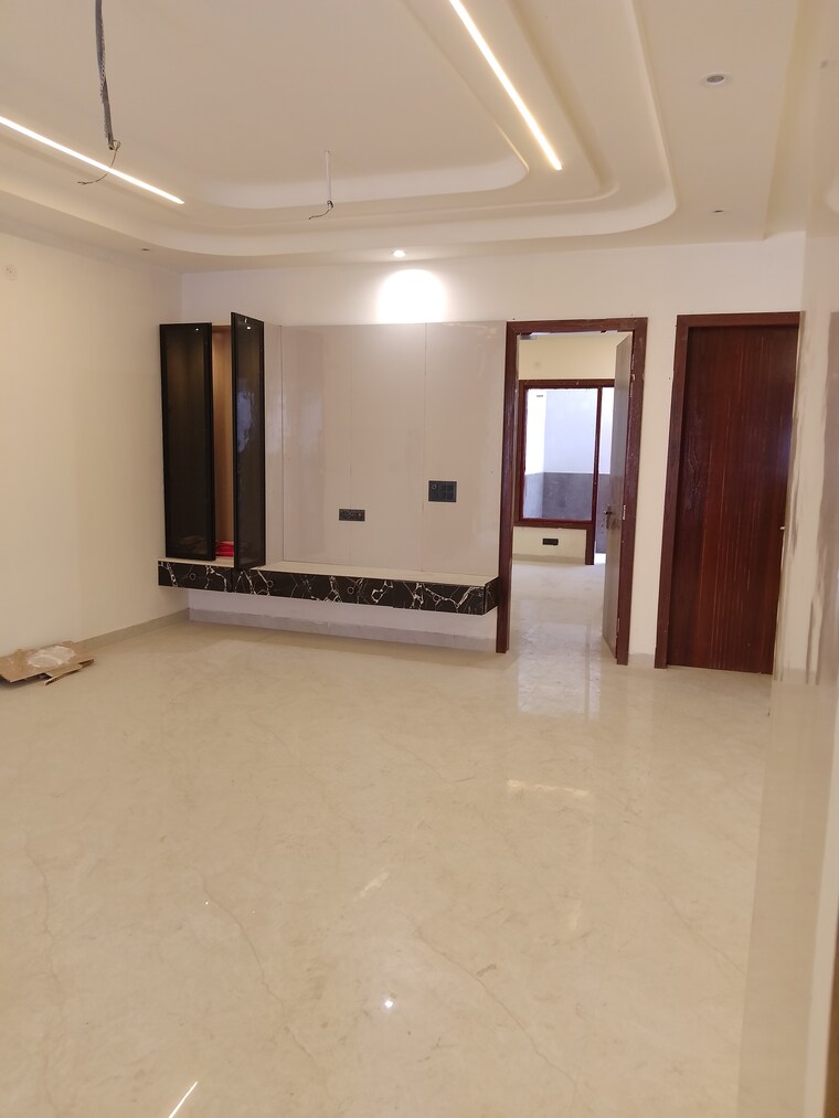 Room, lohgarh 6 Bedroom 1850 Sq.Ft. Independent House In Lohgarh Zirakpur 9520052