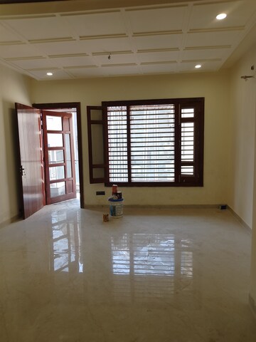 Room in 6 BHK Independent House at Lohgarh – for Sale