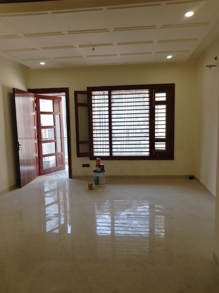 Room, lohgarh 6 Bedroom 1850 Sq.Ft. Independent House In Lohgarh Zirakpur 9520052