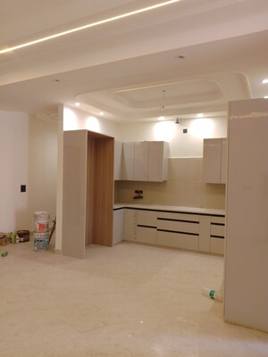 Room in 6 BHK Independent House at Lohgarh – for Sale