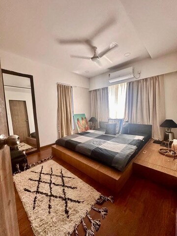 Bedroom in 3 BHK Apartment at Khar West – for Rent