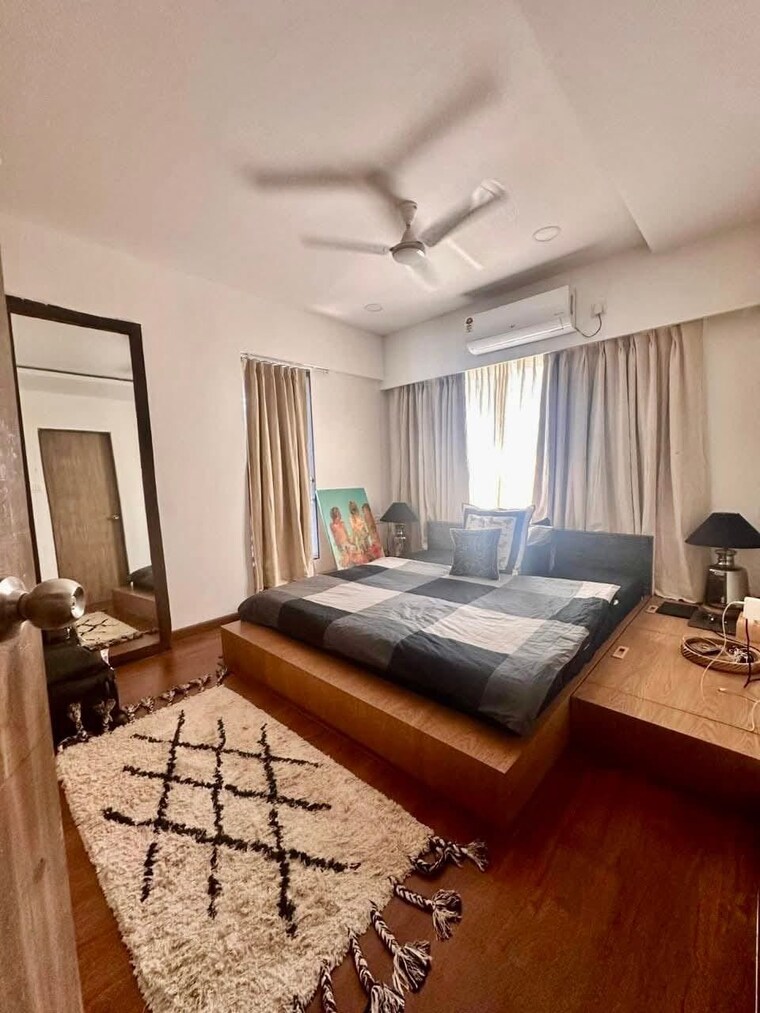 Bedroom, khar west 3 Bedroom 1500 Sq.Ft. Apartment In Khar West Mumbai 9520058