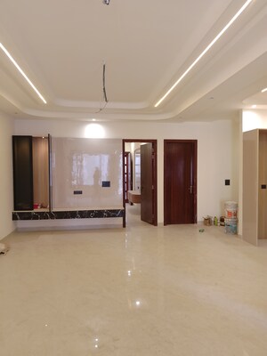 Room in 6 BHK Independent House at Lohgarh – for Sale