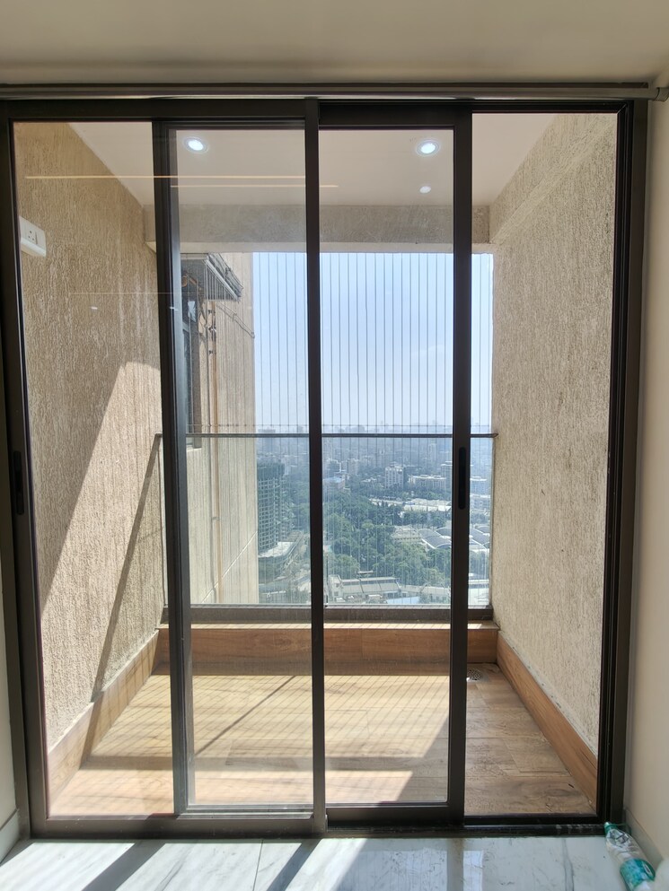 Balcony, raymond-ten-x-habitat 2 Bedroom 644 Sq.Ft. Apartment In Pokhran Road No Two Thane 9520074