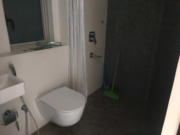 Bathroom, lodha-the-park 3 Bedroom 1190 Sq.Ft. Apartment In Worli Mumbai 9520082