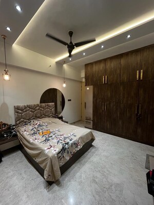 Bedroom in 3 BHK Apartment at Prabhadevi CHS, Prabhadevi – for Rent