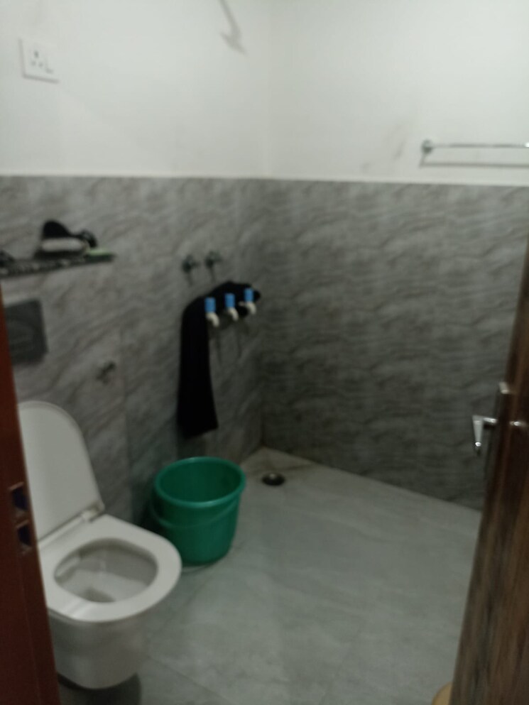 Bathroom, beta i greater noida 2 Bedroom 800 Sq.Ft. Independent House In Beta I Greater Noida Greater Noida 9520133