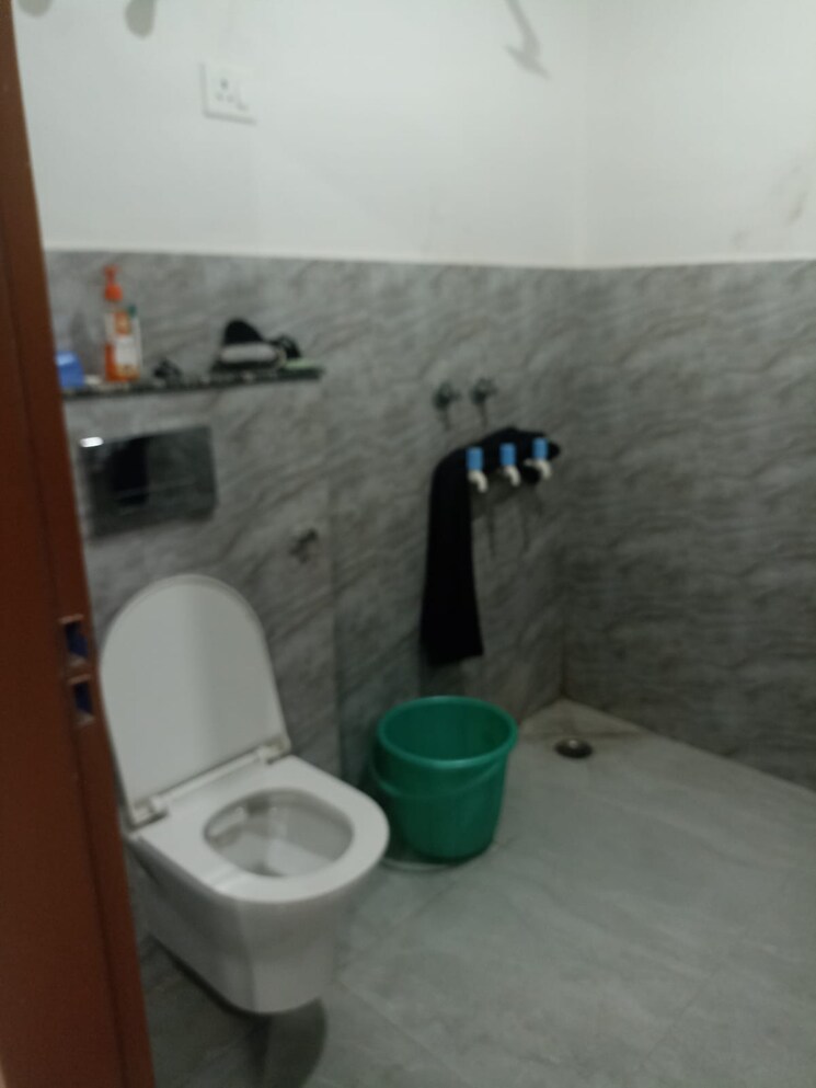 Bathroom, beta i greater noida 2 Bedroom 800 Sq.Ft. Independent House In Beta I Greater Noida Greater Noida 9520133