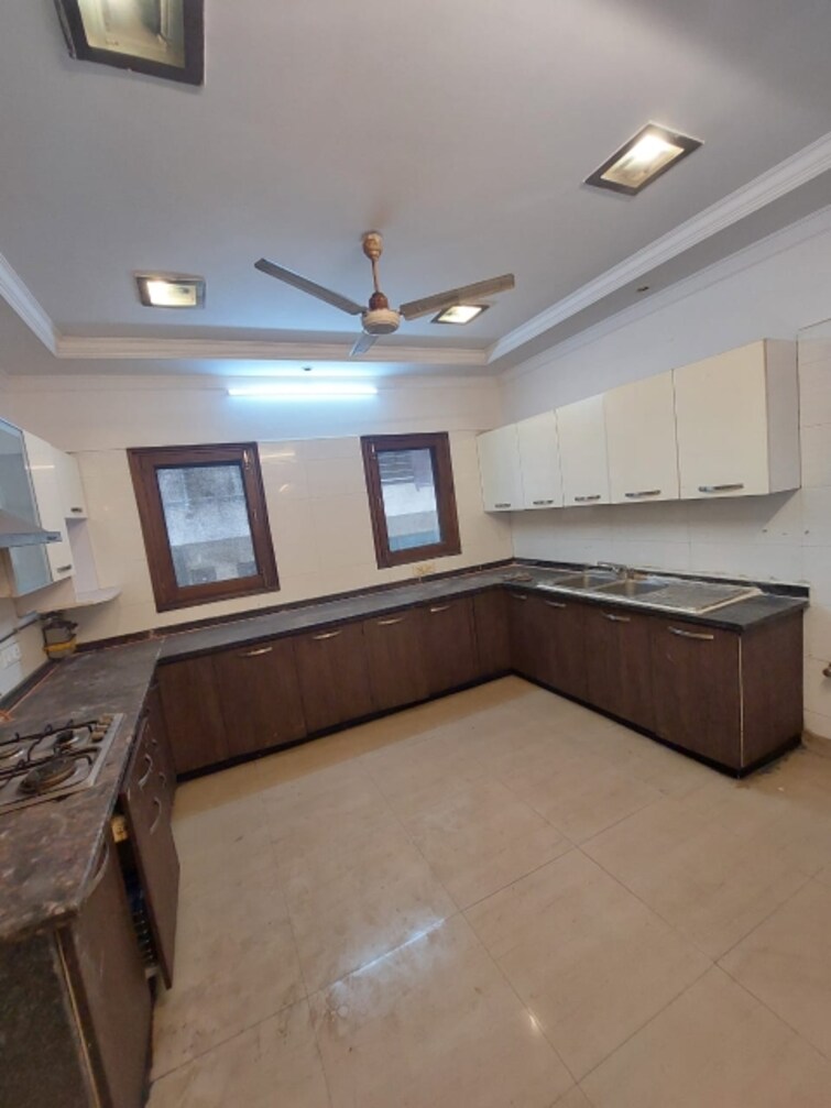 Kitchen, greater kailash i 3 Bedroom 3300 Sq.Ft. Builder Floor In Greater Kailash I Delhi 9520228