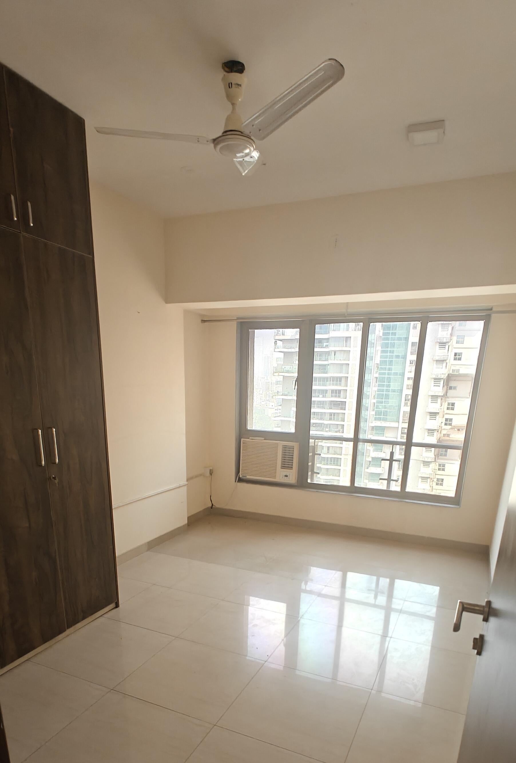 3 BHK + Servant Room Apartment For Rent in Prabhadevi CHS