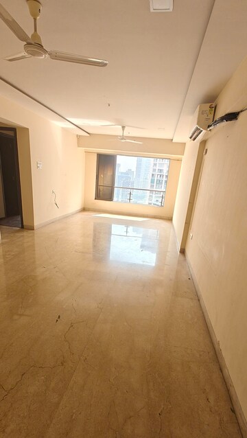 Room in 3 BHK Apartment at Prabhadevi CHS, Prabhadevi – for Rent