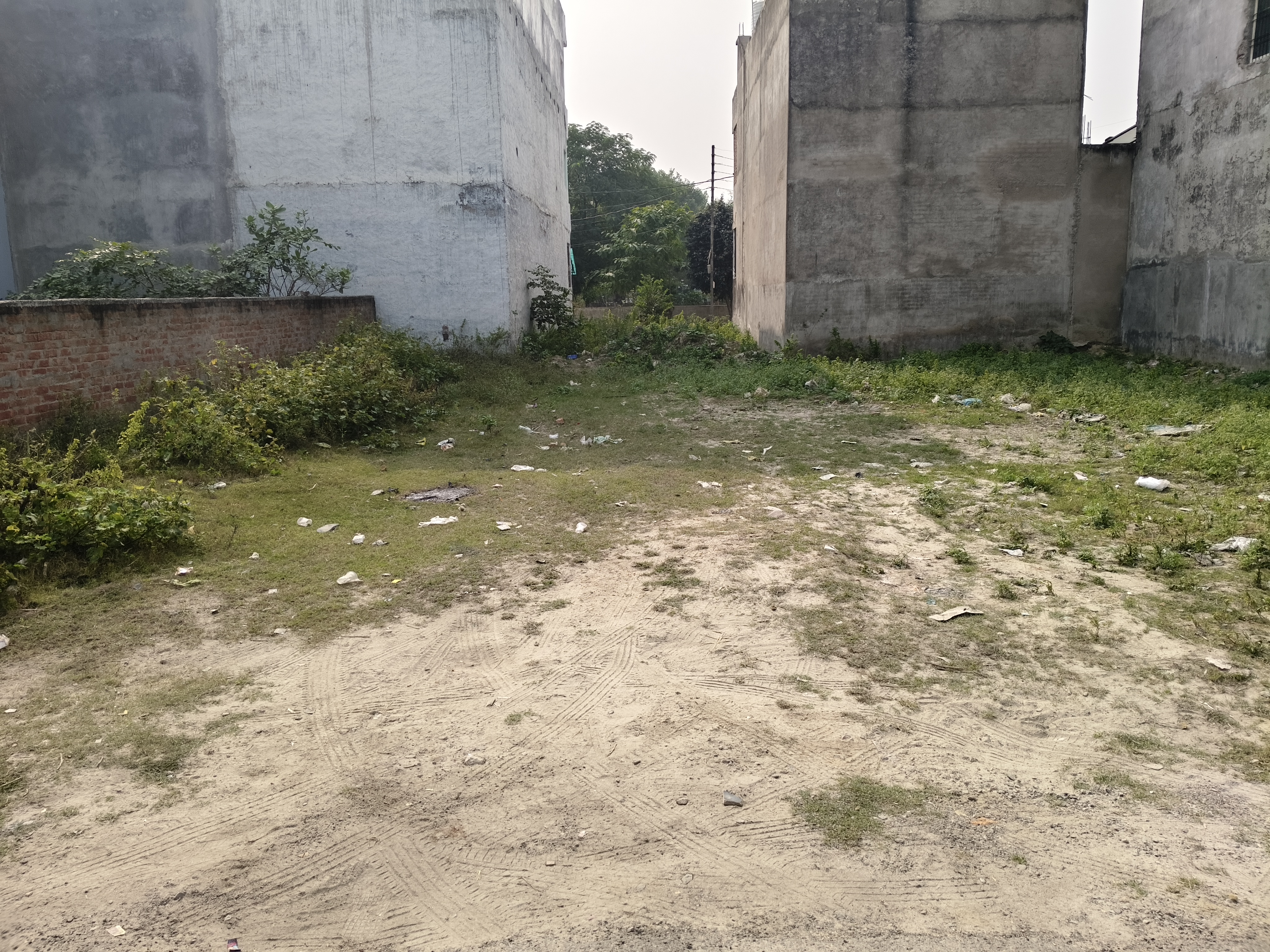 Plot For Sale in Mansarovar 
