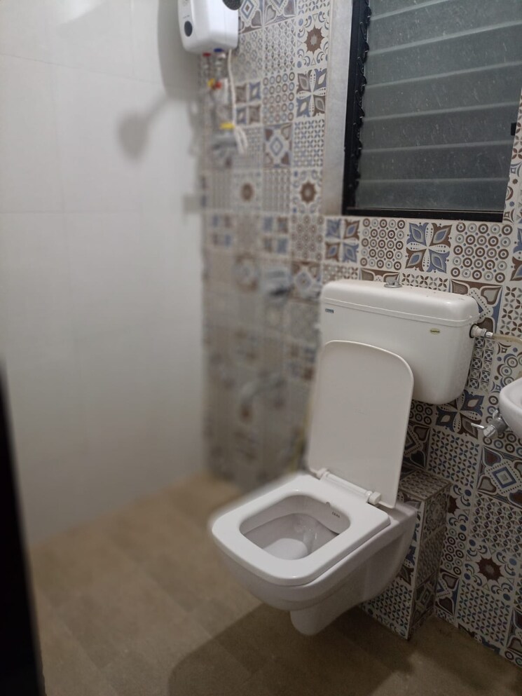 Bathroom, maitri-anand 2 Bedroom 600 Sq.Ft. Apartment In Louis Wadi Thane 9520280