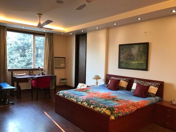 Master Bedroom in 4 BHK Builder Floor at Greater Kailash ii – for Rent