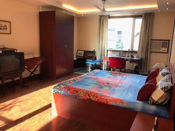 Master Bedroom in 4 BHK Builder Floor at Greater Kailash ii – for Rent