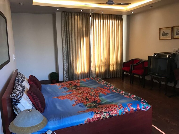 Master Bedroom, greater kailash ii 4 Bedroom 3600 Sq.Ft. Builder Floor In Greater Kailash ii Delhi 9520375