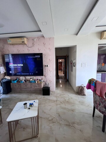 3 BHK Apartment For Rent in Lodha Luxuria, Majiwada