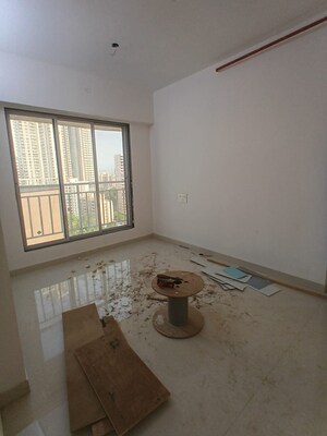 Room in 2 BHK Apartment at DGS Sheetal Tapovan, Malad East – for Rent