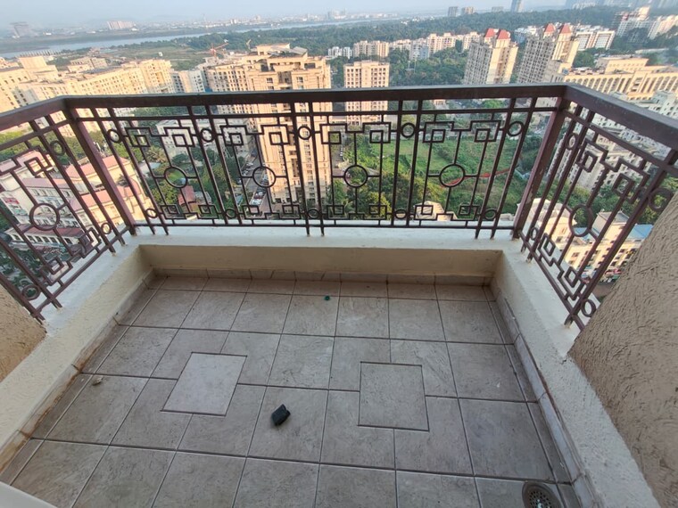 Balcony, hiranandani-lake-enclave-glendale 4 Bedroom 1764 Sq.Ft. Apartment In Thane West Thane 9520530