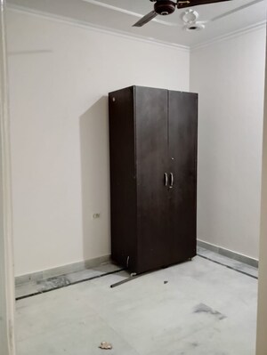 Room in 2 BHK Independent House at Sector 17 – for Rent