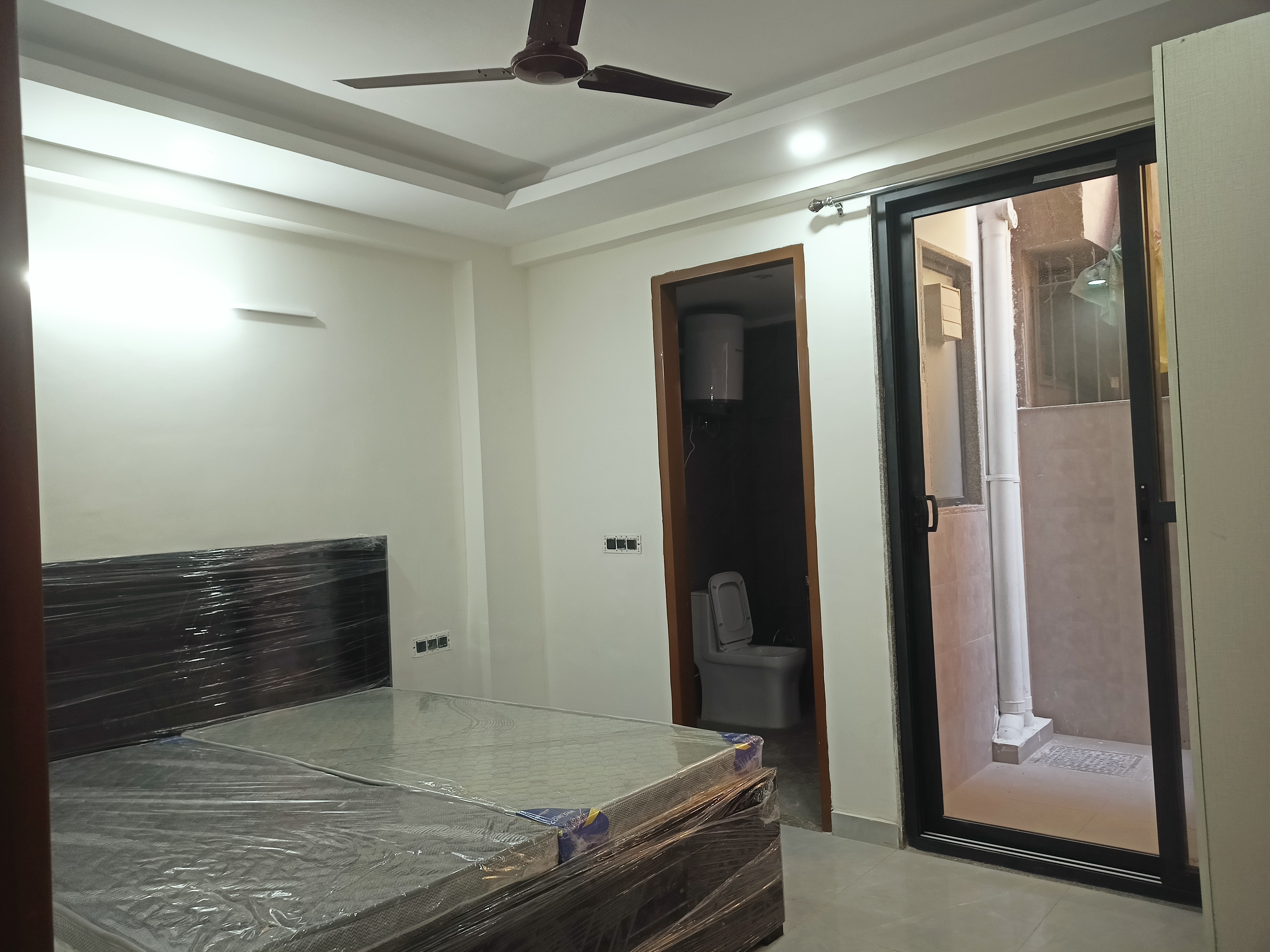 2 BHK Builder Floor For Rent in Unitech South City 1