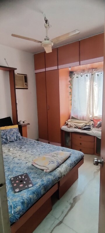 Bedroom in 2 BHK Apartment at Bandra West – for Rent