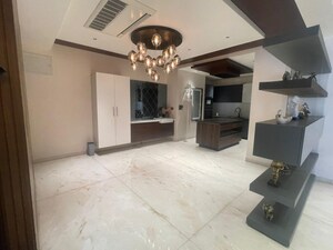 Room in 4 BHK Apartment at Gachibowli – for Rent