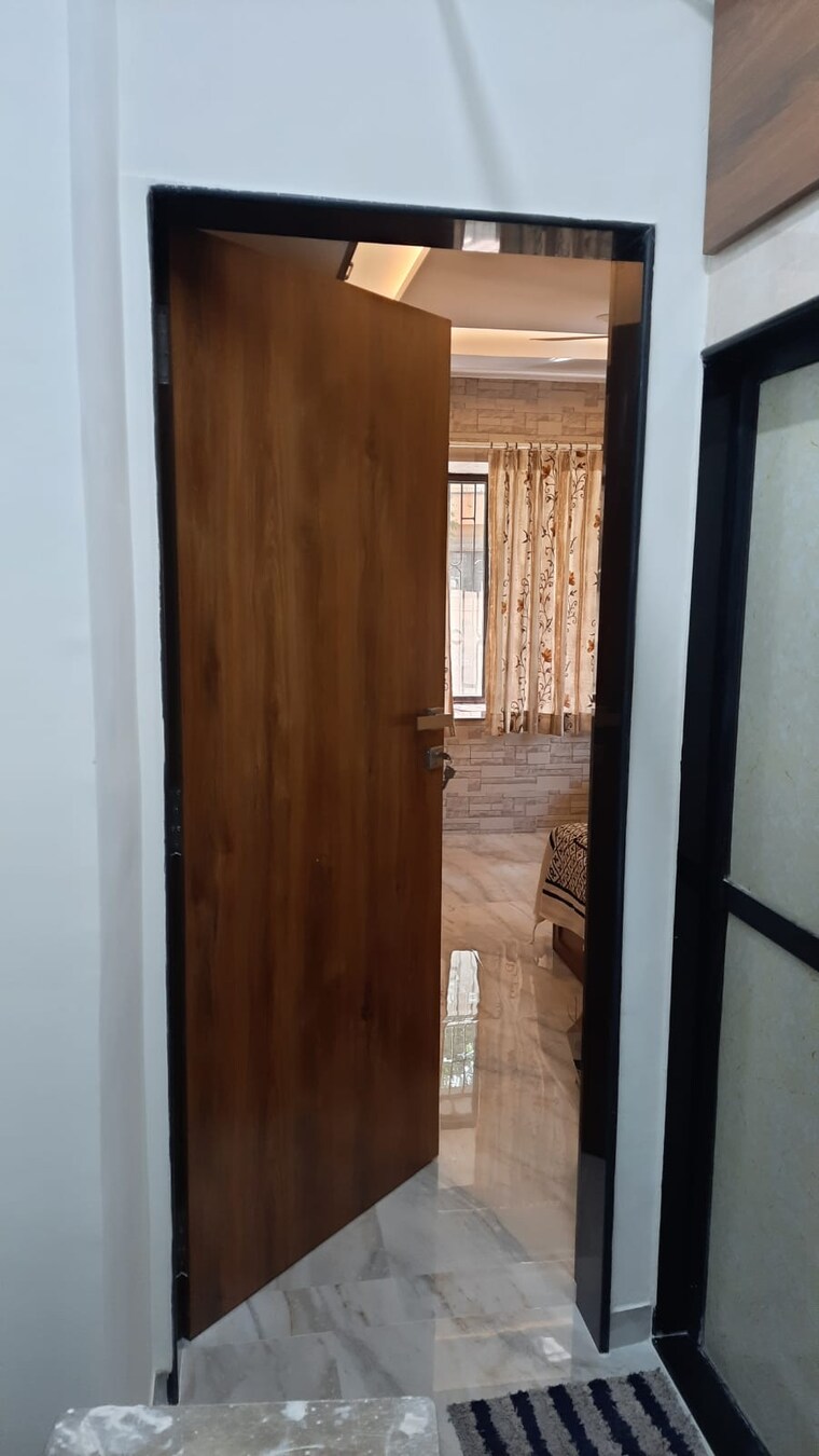 Room, garden-estate-chs 1 Bedroom 650 Sq.Ft. Apartment In Ganeshwadi Thane 9520571