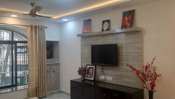 Room in 1 BHK Apartment at Garden Estate CHS, Ganeshwadi – for Rent
