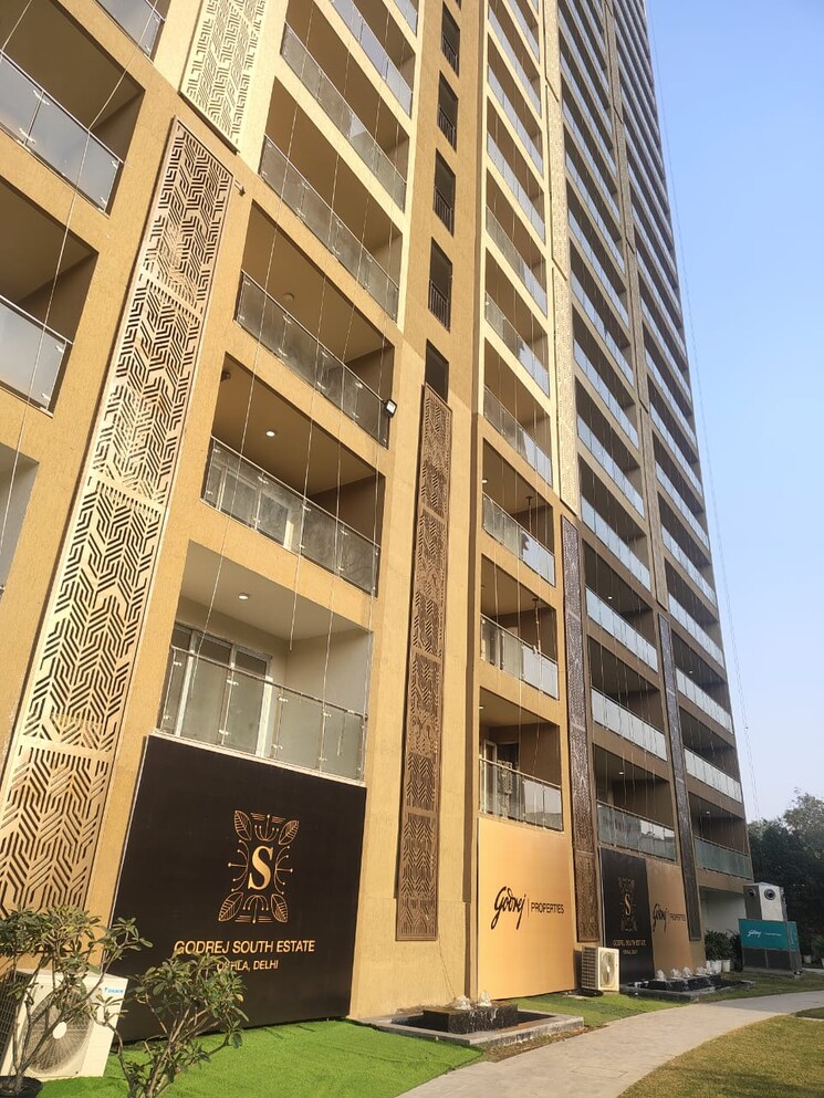 Exterior View, godrej-south-estate-okhla 3 Bedroom 2365 Sq.Ft. Apartment In Okhla Delhi 9520574