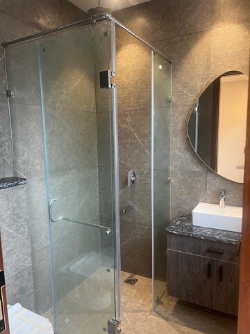 Bathroom in 3 BHK Builder Floor at East of Kailash Block-B RWA, East Of Kailash – for Sale