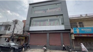  Showroom For Rent in Sector 14