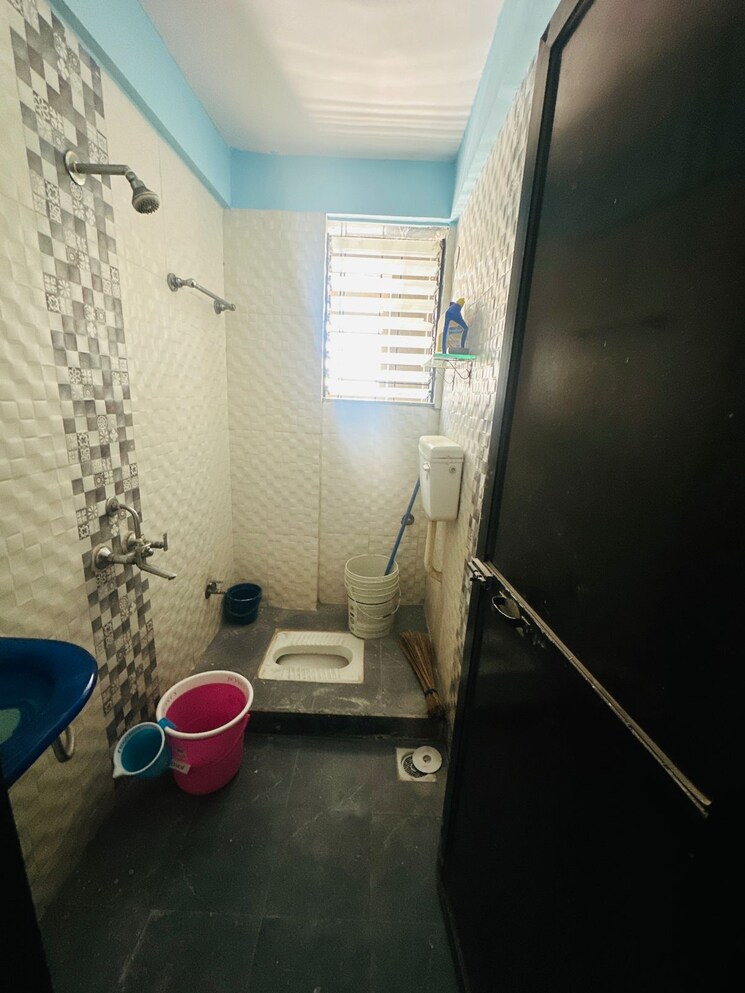 Bathroom, krishna-paradise-ulwe 2 Bedroom 1250 Sq.Ft. Apartment In Ulwe Sector 17 Navi Mumbai 9520604