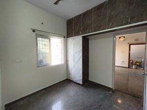 Room in 2 BHK Builder Floor at Hsr Layout – for Rent