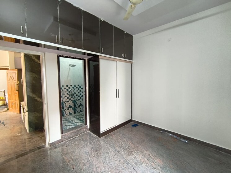 Room, hsr layout 2 Bedroom 1000 Sq.Ft. Builder Floor In Hsr Layout Bangalore 9520605