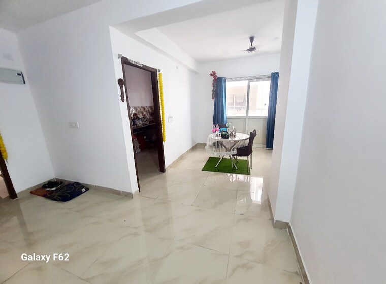 Room, tupudana 3 Bedroom 1396 Sq.Ft. Apartment In Tupudana Ranchi 9520596