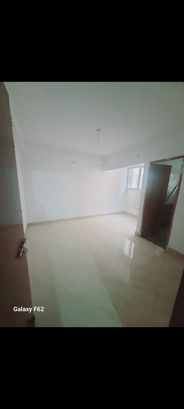 Room in 3 BHK Apartment at Tupudana – for Sale