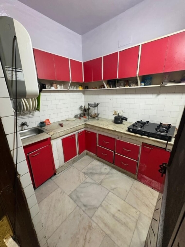 Kitchen, kalkaji 2 Bedroom 1000 Sq.Ft. Builder Floor In Kalkaji Delhi 9520622