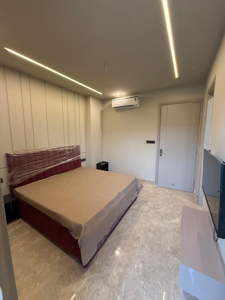 Bedroom, sector 52 1 Bedroom 800 Sq.Ft. Builder Floor In Sector 52 Gurgaon 9520615