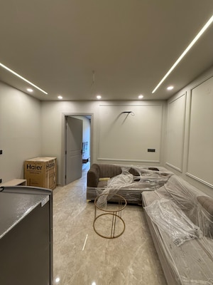 Team Area in 1 BHK Builder Floor at Sector 52 – for Rent