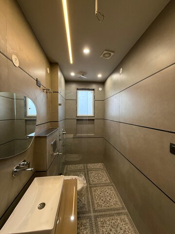 Kitchen in 1 BHK Builder Floor at Sector 52 – for Rent