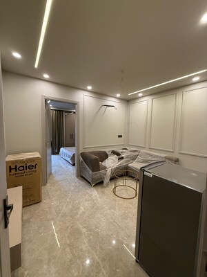 Team Area in 1 BHK Builder Floor at Sector 52 – for Rent