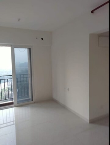 Room in 1 BHK Apartment at Vijay Orovia, Ghodbunder Road – for Rent