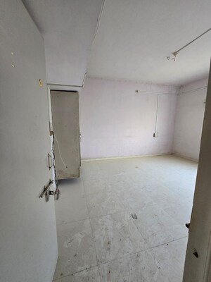 Bathroom in 2 BHK Independent House at New Vip Road – for Rent