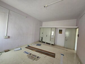 Room in 2 BHK Independent House at New Vip Road – for Rent