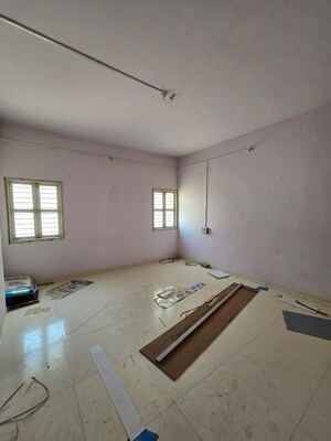 Living Room in 2 BHK Independent House at New Vip Road – for Rent