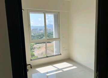 Bedroom in 2 BHK Apartment at Sheth Zuri, Laxmi Nagar – for Rent