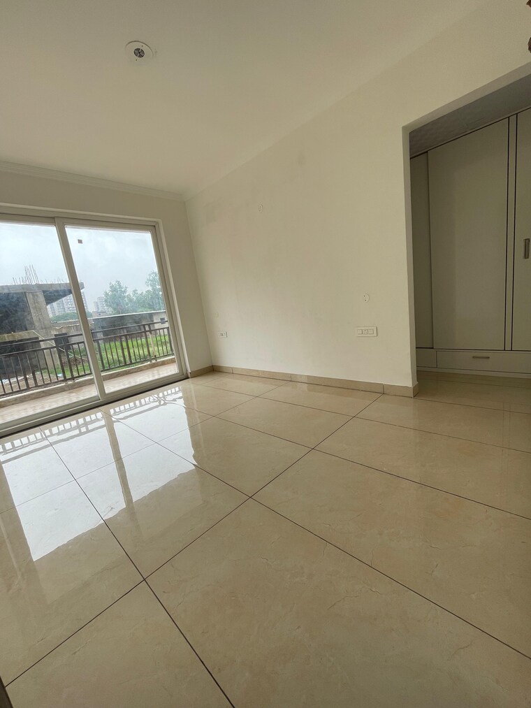 Balcony, roseate-homes 3 Bedroom 1953 Sq.Ft. Apartment In Ghazipur Zirakpur 9520637